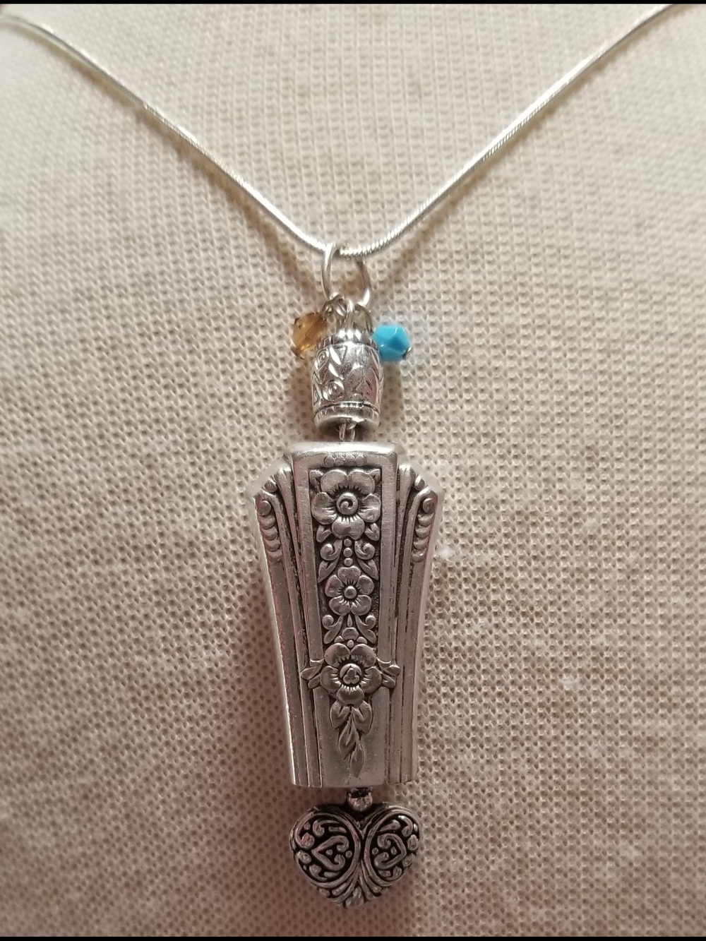 Jingle Necklace From Oneida "Fortune" Community Tudor Plate Silverplate 1939  - Picture 2 of 3